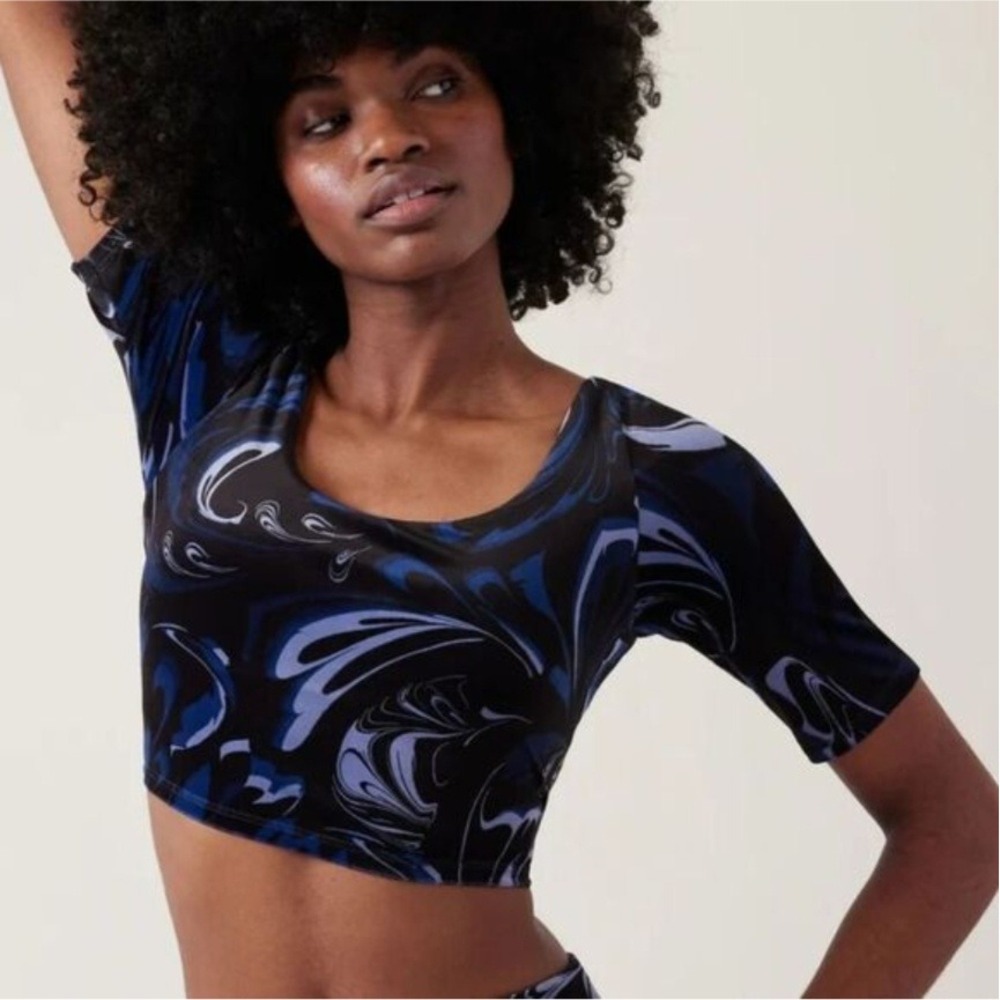 Athleta Conscious Velvet Crop Top Blue Black Marble Swirl Scoop Neck Small NEW